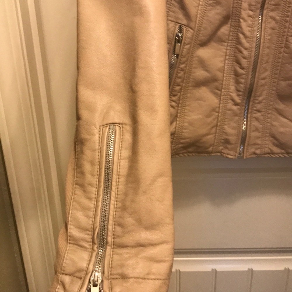 Cream jacket - Picture 3 of 4